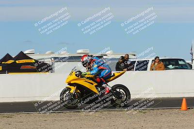 media/Dec-04-2022-CVMA (Sun) [[e38ca9e4fc]]/Race 4 Amateur Supersport Middleweight/